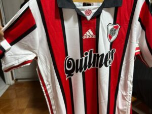 ¡¡ PROMOCION !!  River Plate Local 99/00 talla L